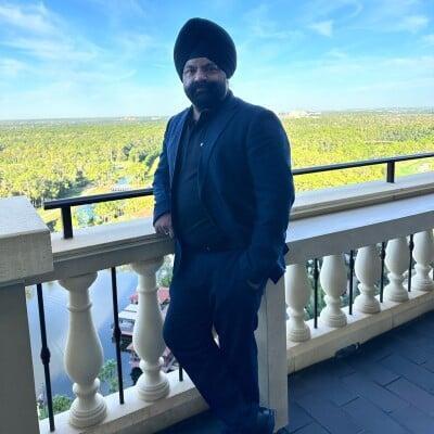 Expert Profile Pictrue